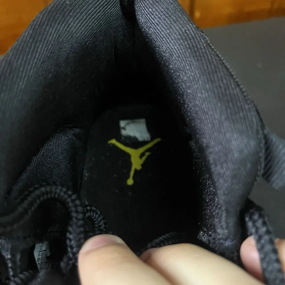 Air Jordan 11 Retro Gamma Blue / Black  Size 11 Men 2025 (CT8012047) NO BOX